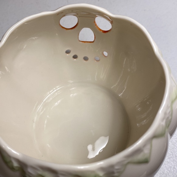 Belleek Ireland Shamrock Jack 0 Lantern Votive Candle Holder - Picture 5 of 8